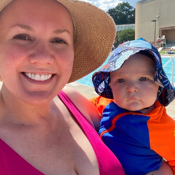 Meet your Posher, Sarah - Picture 3 of 3